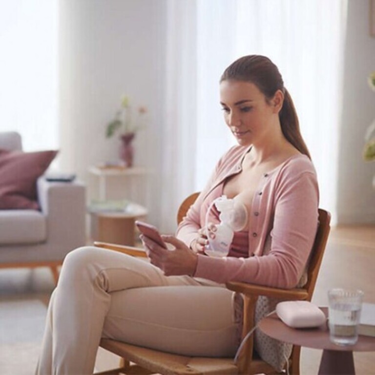 Philips AVENT Единична Електрическа Помпа за кърма Natural Motion